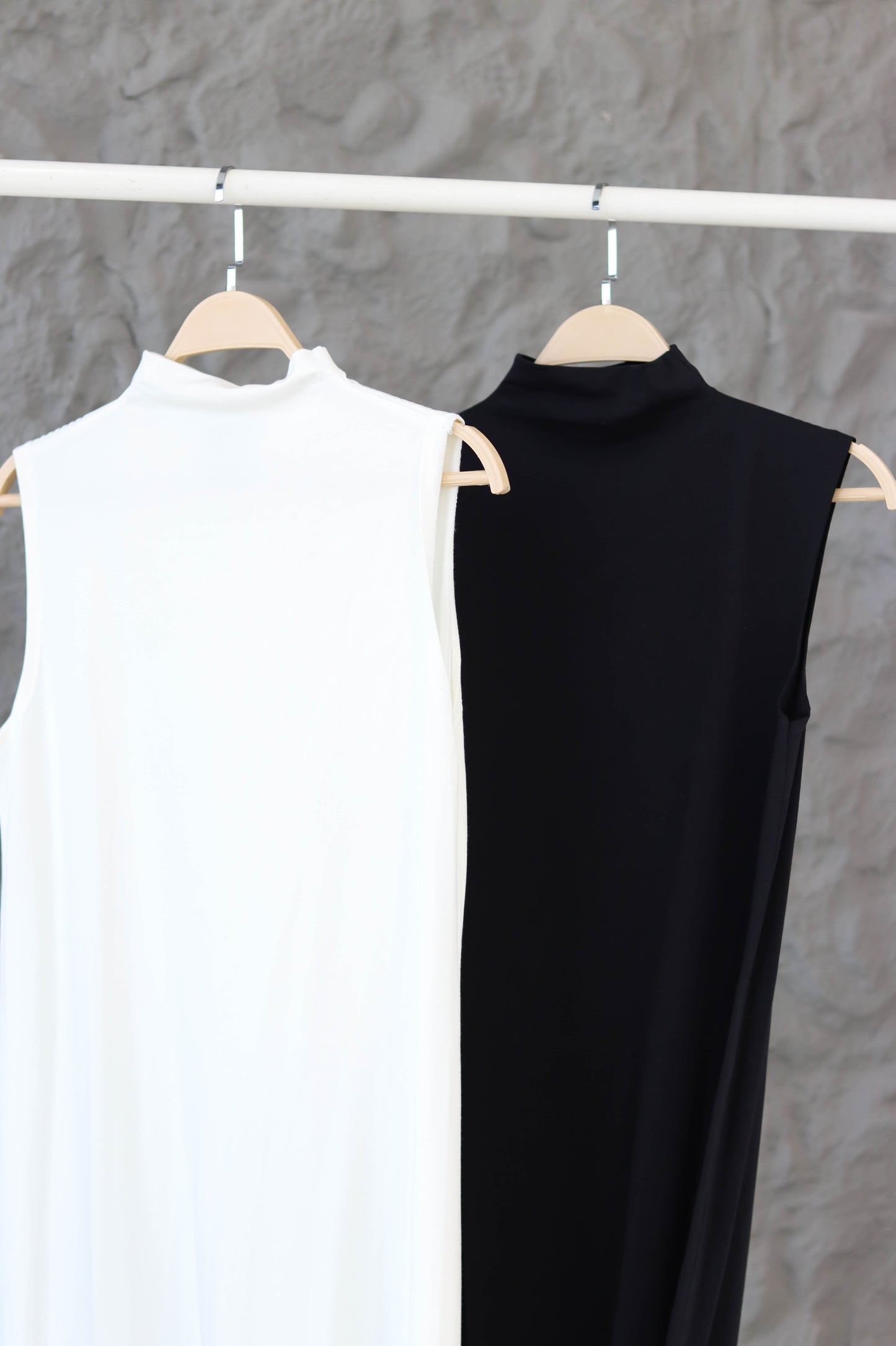 A-line Black Sleeveless Basic Dress