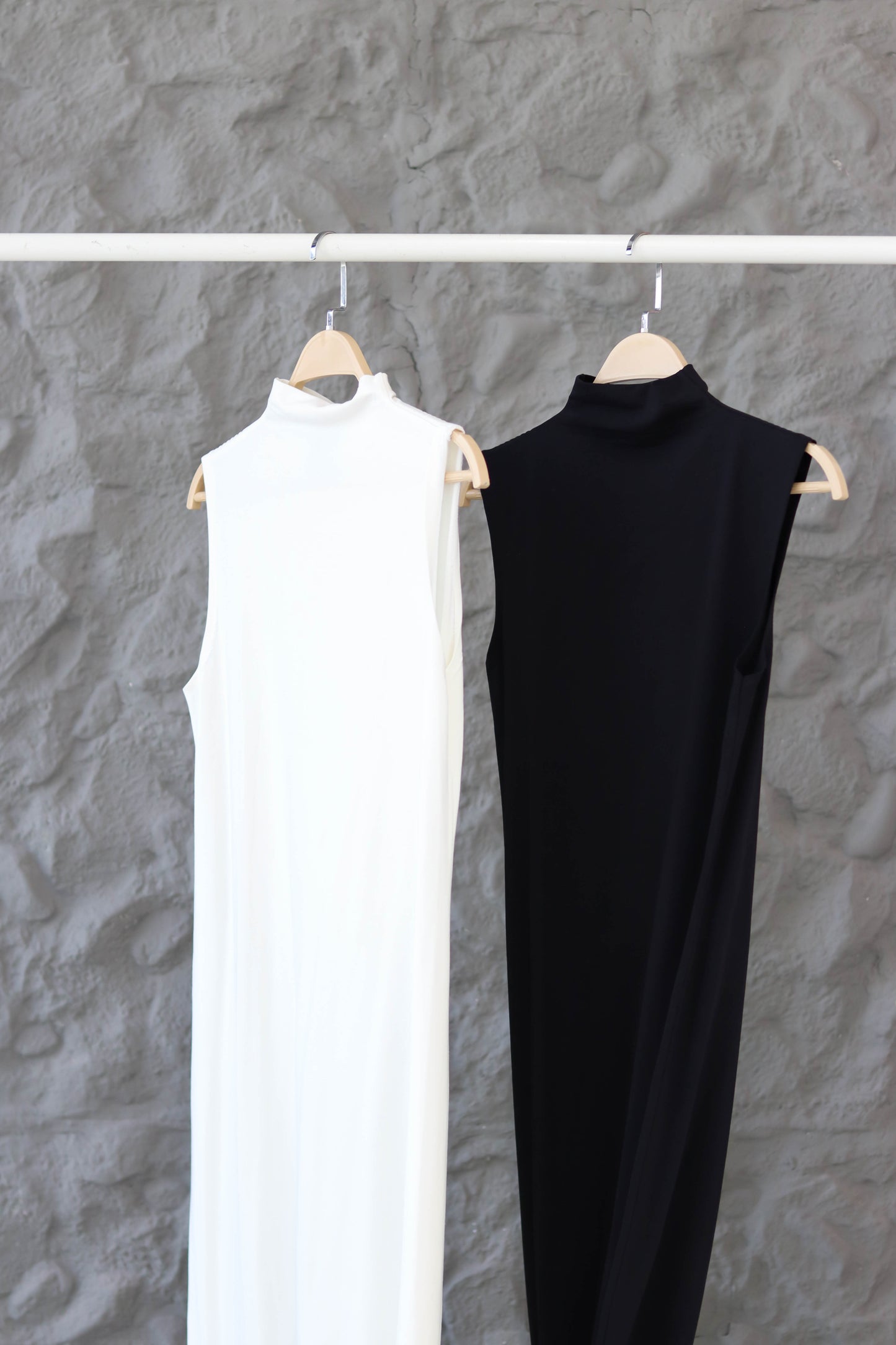 A-line Black Sleeveless Basic Dress