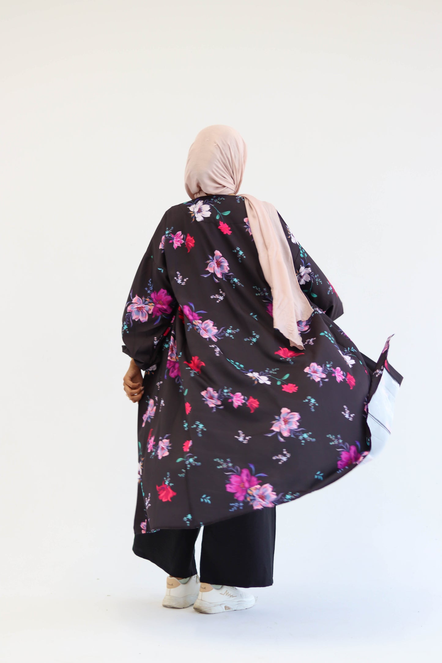 Viola Floral Kimono