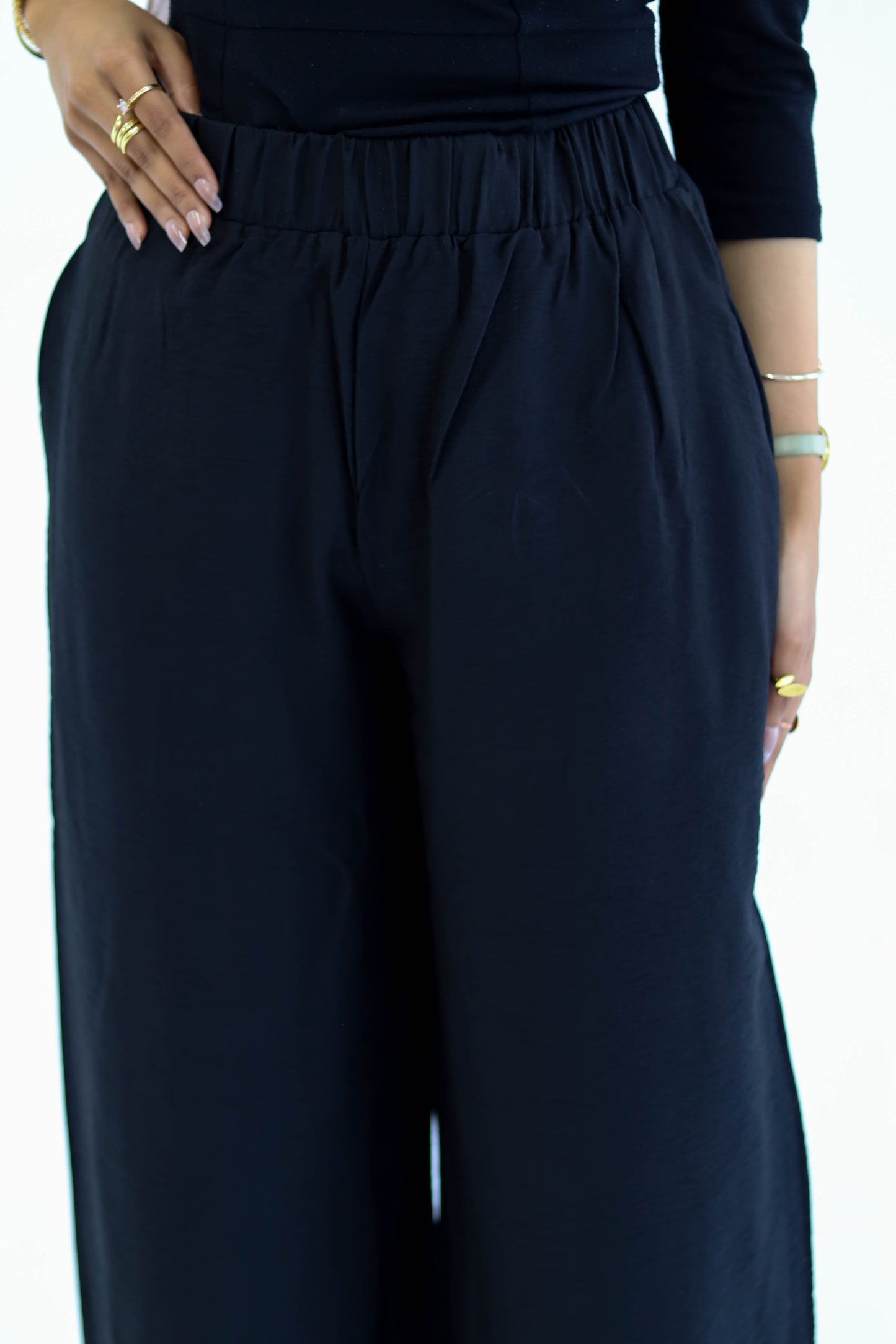 Wide-Leg Black Pants