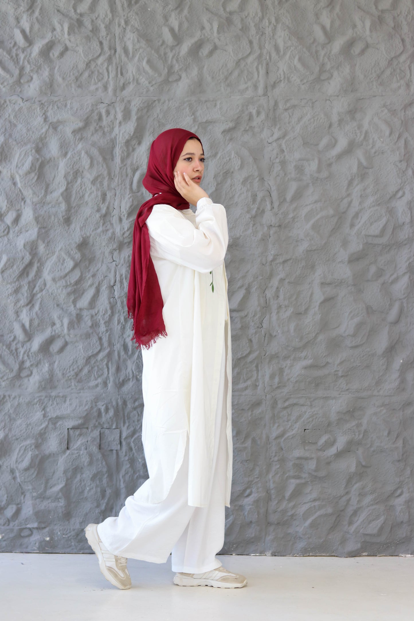 Flurry Embroidered Poplin Cotton Long Shirt in White
