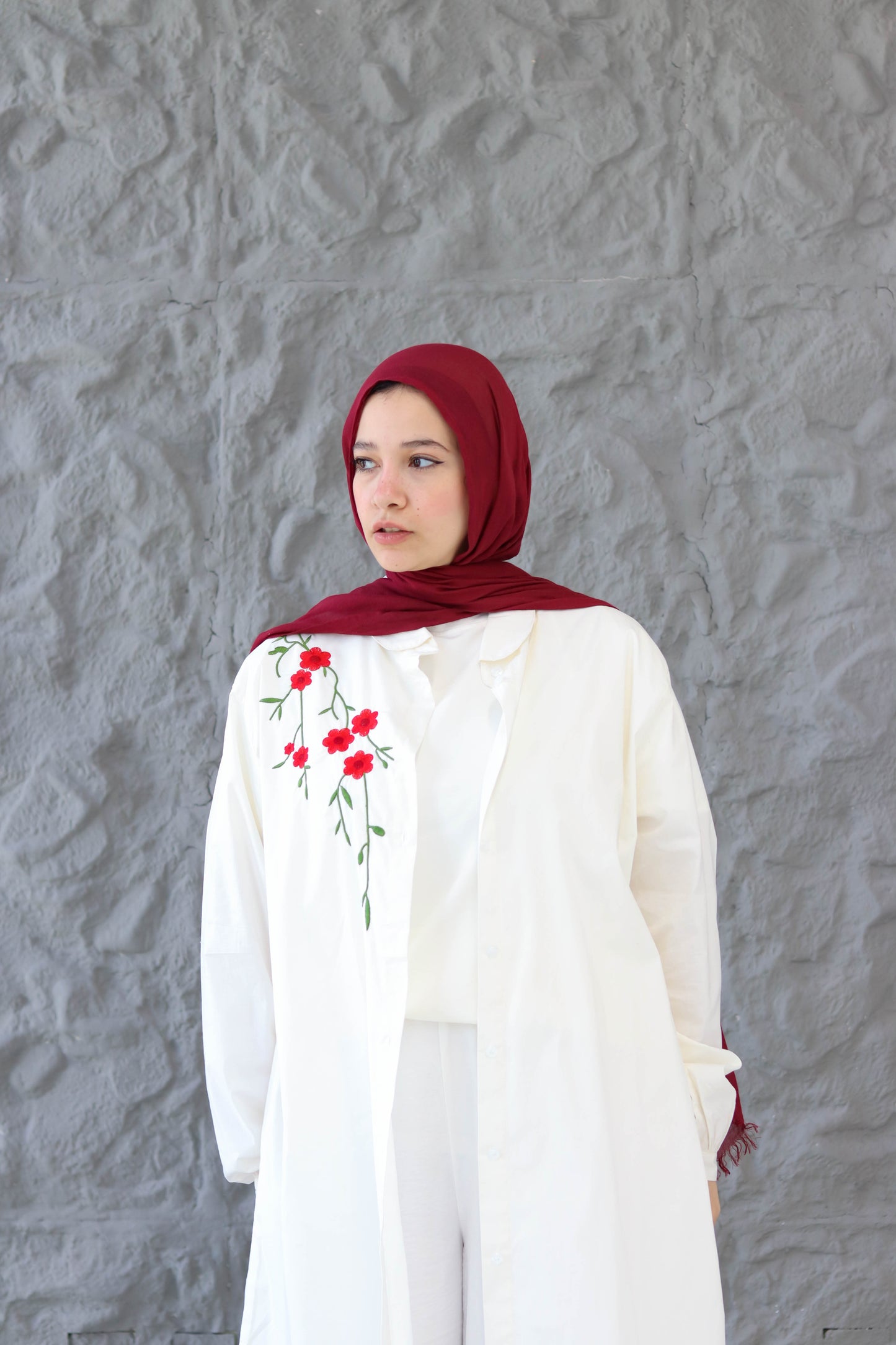 Flurry Embroidered Poplin Cotton Long Shirt in White