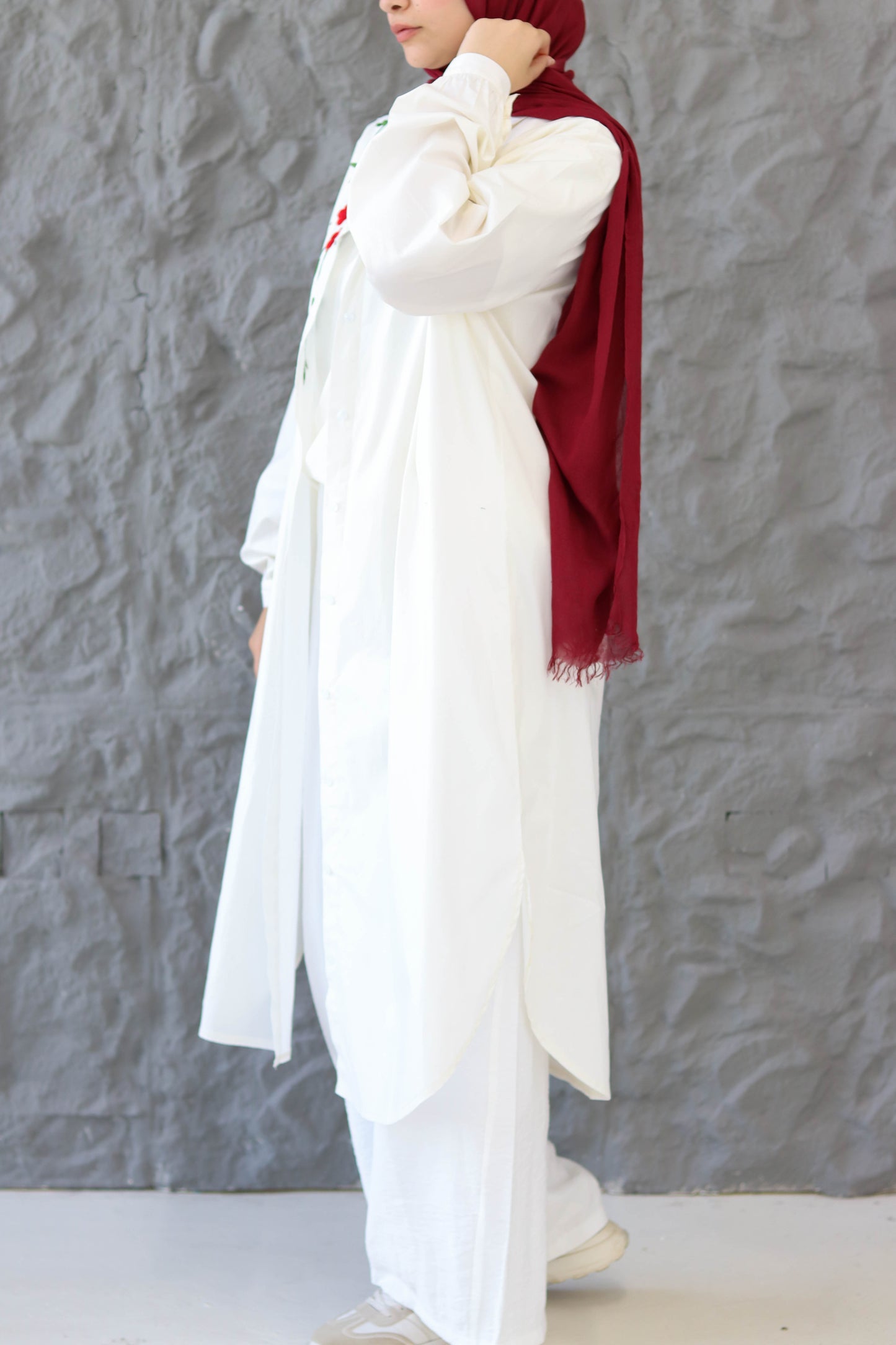 Flurry Embroidered Poplin Cotton Long Shirt in White