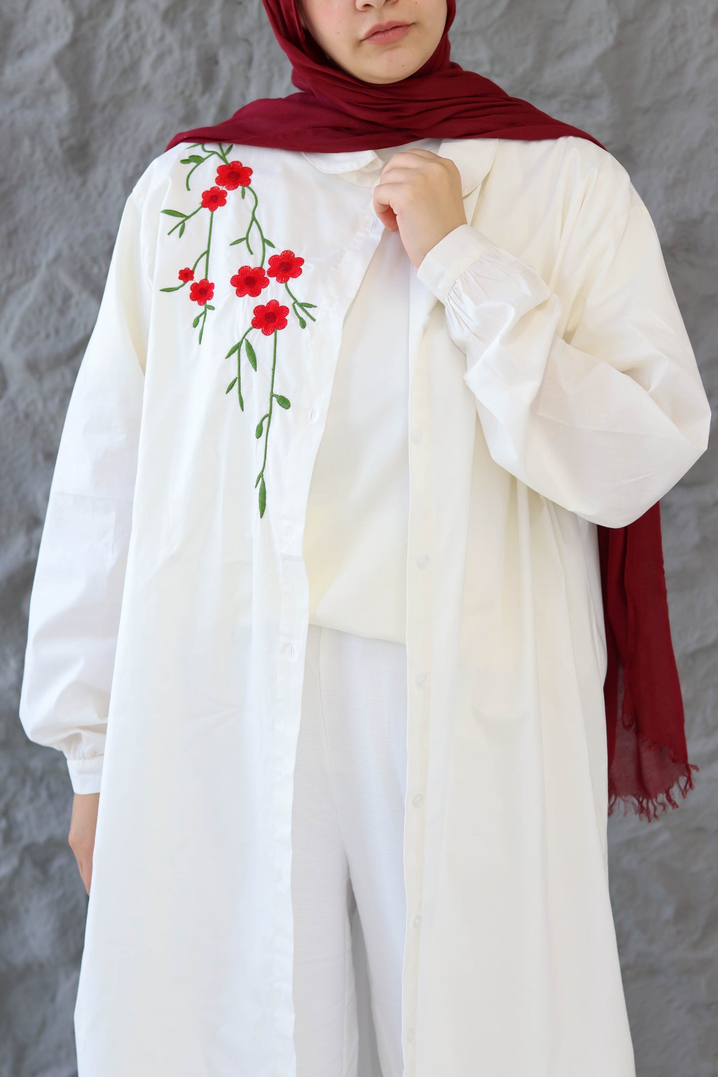 Flurry Embroidered Poplin Cotton Long Shirt in White