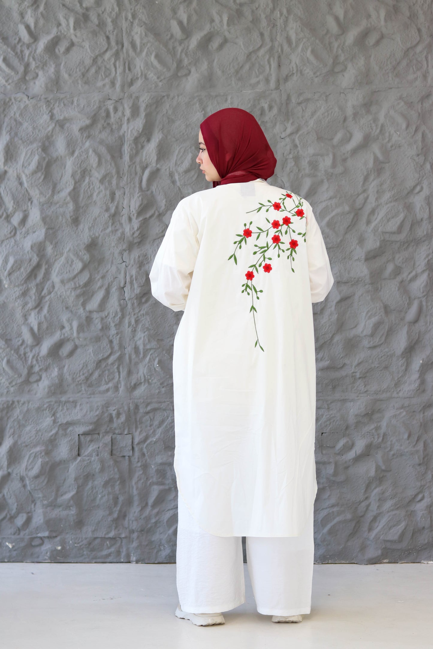 Flurry Embroidered Poplin Cotton Long Shirt in White